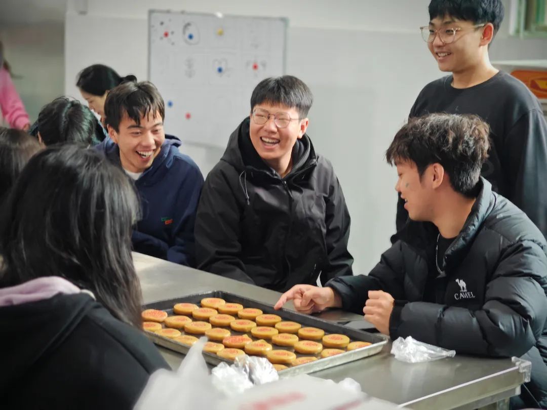 “邵陽學院第十九期青馬工程戶外素質拓展課”活動在湖南天香生物大健康產業園圓滿舉行